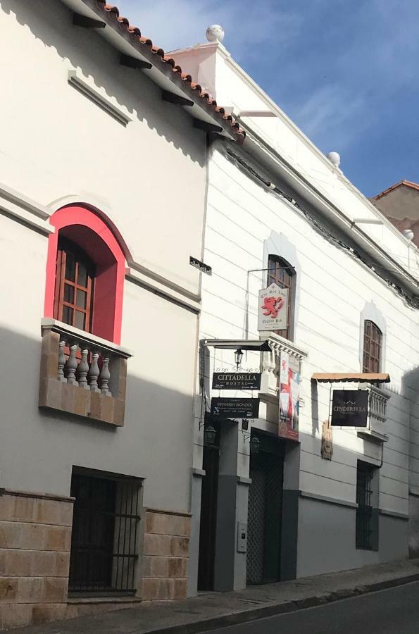 Cittadella Hostal スクレ エクステリア 写真