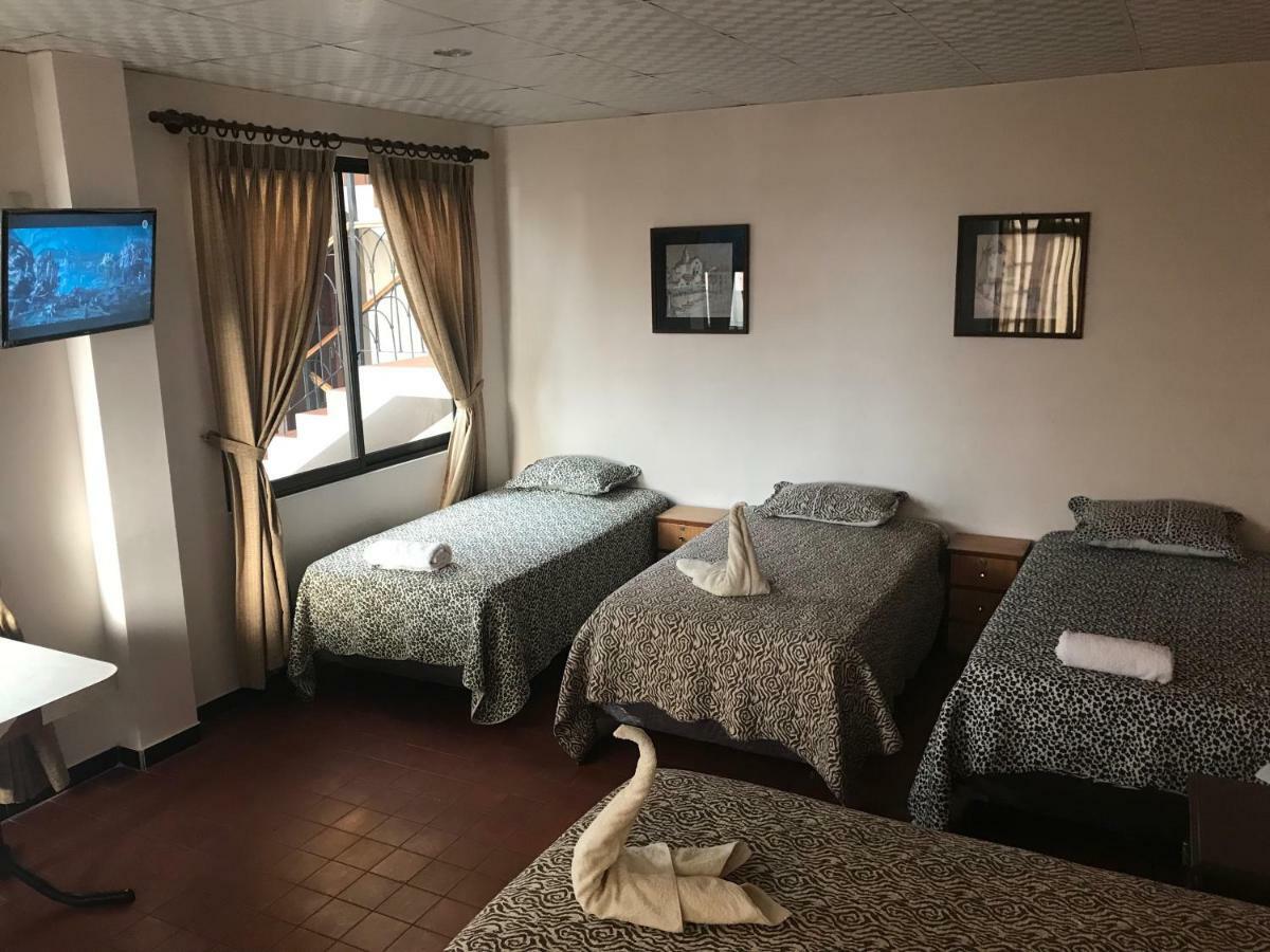 Cittadella Hostal スクレ エクステリア 写真